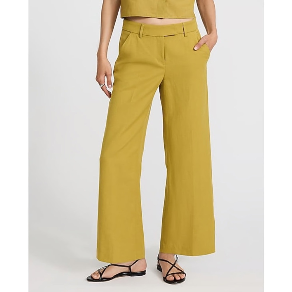 Express Editor Mid Rise Ankle Trouser in Avocado NWT
